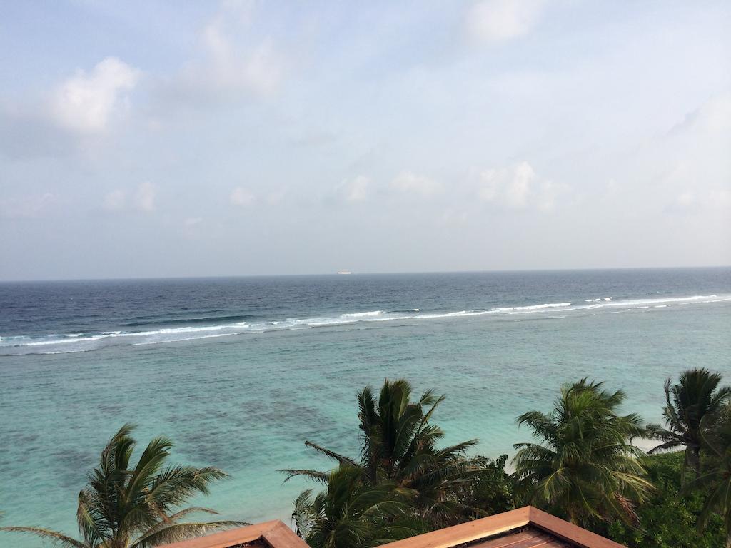 Airport Beach Hotel Hulhumale Bagian luar foto