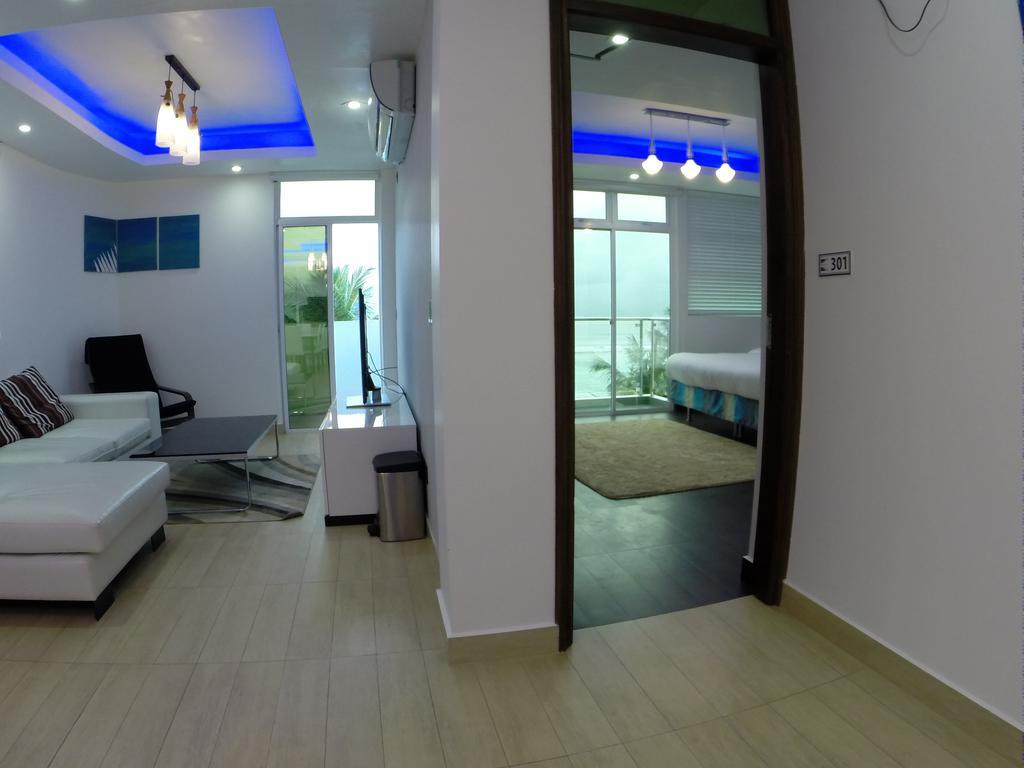 Airport Beach Hotel Hulhumale Bagian luar foto