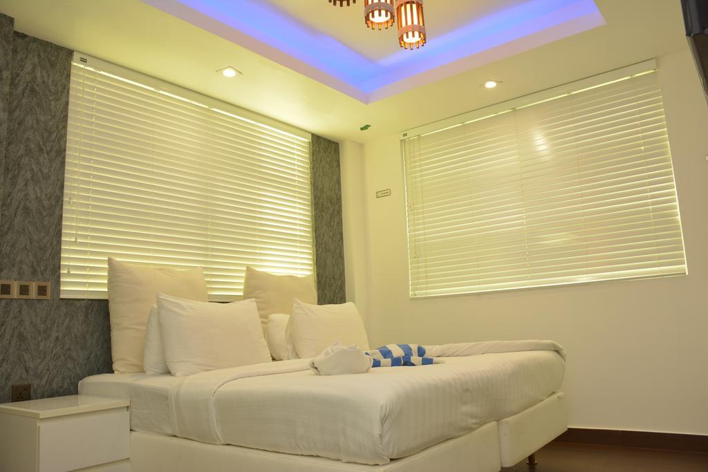 Airport Beach Hotel Hulhumale Bagian luar foto