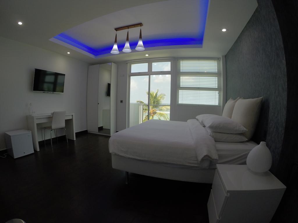 Airport Beach Hotel Hulhumale Ruang foto