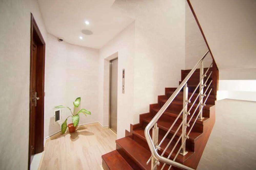 Airport Beach Hotel Hulhumale Bagian luar foto